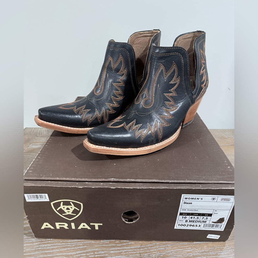 Ariat Dixon Women's Black and Brown Ankle Boots